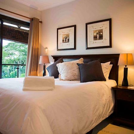 Palmwood Guesthouse อมันซิมโทที ภายนอก รูปภาพ