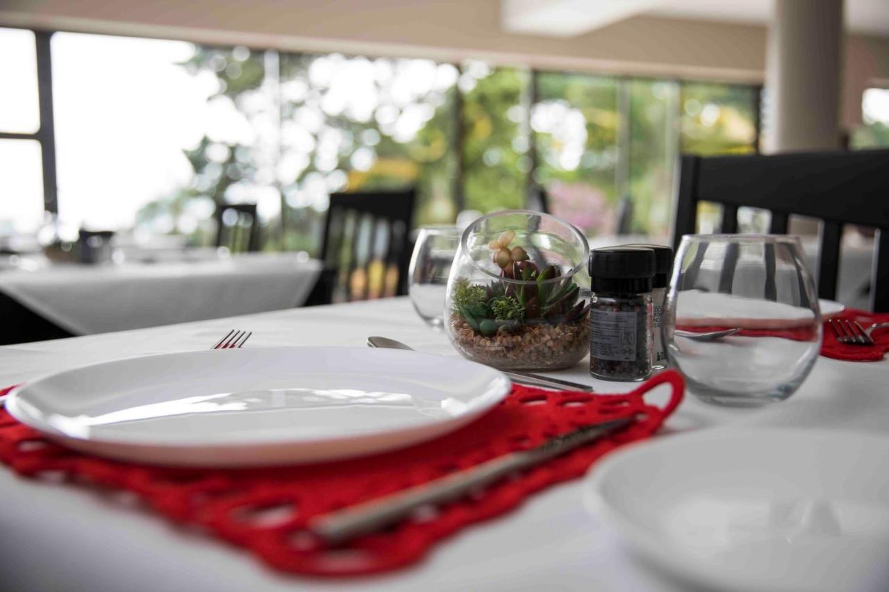 Palmwood Guesthouse อมันซิมโทที ภายนอก รูปภาพ