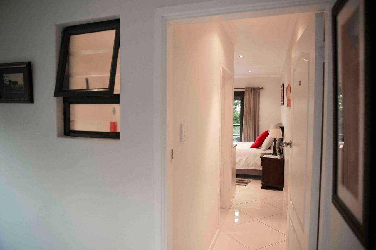 Palmwood Guesthouse อมันซิมโทที ภายนอก รูปภาพ