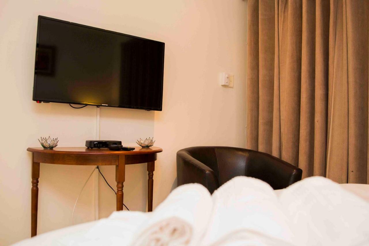 Palmwood Guesthouse อมันซิมโทที ภายนอก รูปภาพ